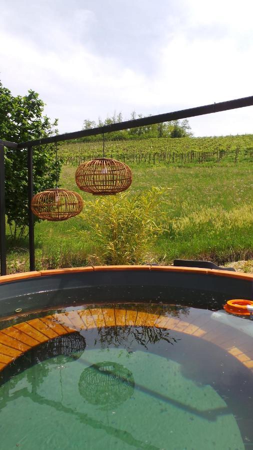 Sotto La Vigna Charm Stay Adults Only Vacation Suite 몬테그로소 다스티 외부 사진
