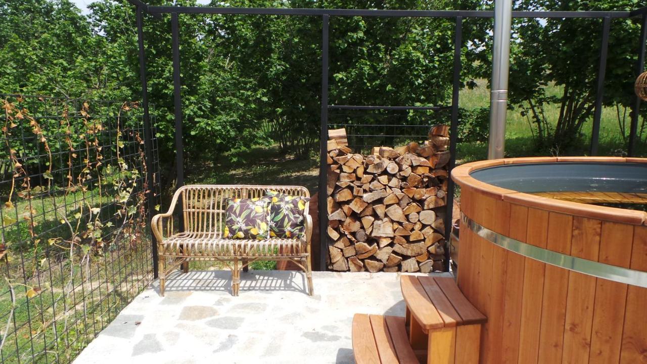 Sotto La Vigna Charm Stay Adults Only Vacation Suite 몬테그로소 다스티 외부 사진