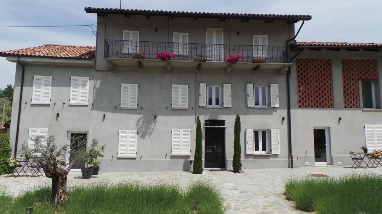 Sotto La Vigna Charm Stay Adults Only Vacation Suite 몬테그로소 다스티 외부 사진